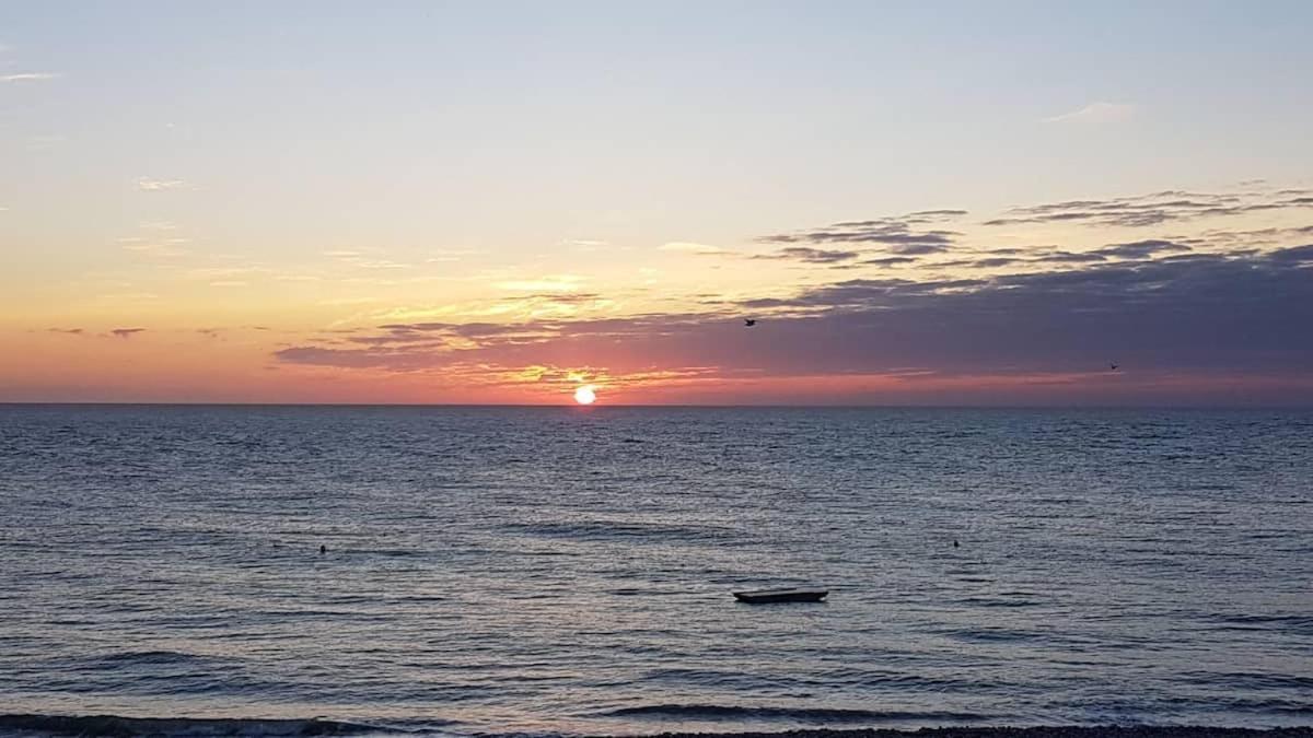La Petite Maison Pres De La Mer Fécamp Eksteriør billede